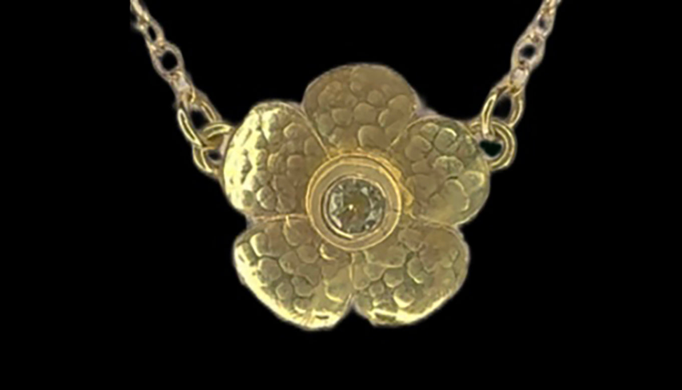 Va's Flower Necklace